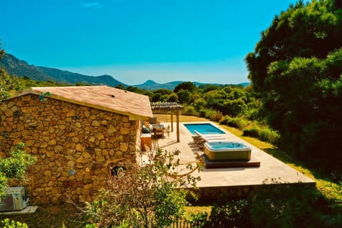 Domaine Aria di Terra***** Villa in Bonifacio