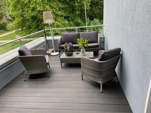 Day, Garden, View (from property/room), Balcony/Terrace, Balcony/Terrace, Seating area, Garden view