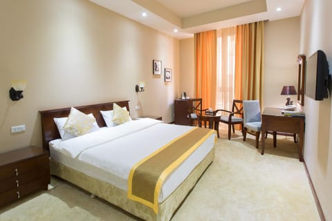 Day, Bedroom