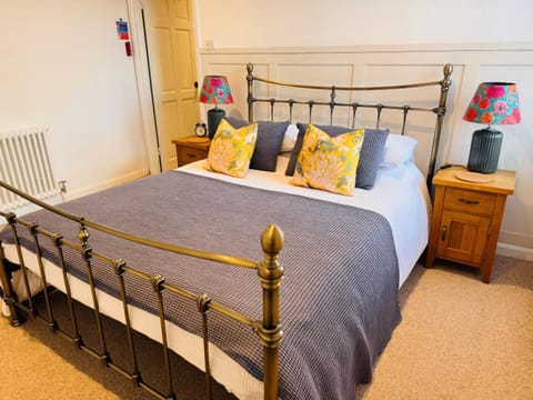 Nine Cooper Lane, Holmfirth House in Holmfirth