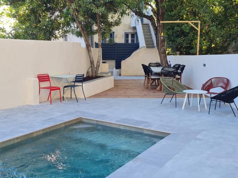 Garden, Swimming pool
