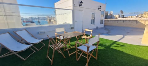 Day, View (from property/room), Balcony/Terrace, Seating area, sunbed