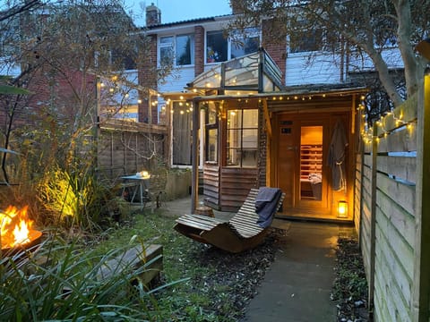 Property building, Patio, Garden, Garden view, sunbed