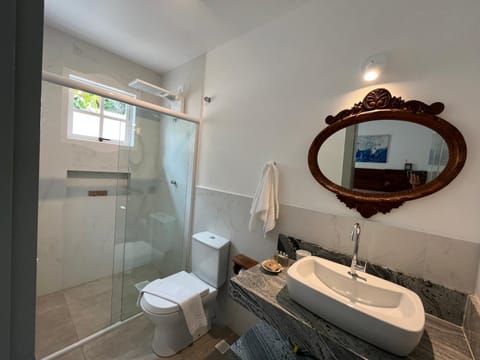 Shower, Bathroom, towels