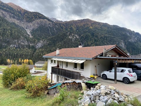 Ferienwohnung im Herzen Graubündens Apartment in Canton of Grisons