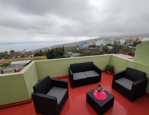 Day, Natural landscape, View (from property/room), Balcony/Terrace, Seating area, Sea view