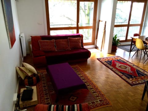 Living room, Internal: Not applicable to any particular room