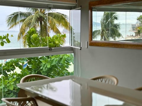 View (from property/room), Dining area, Beach, Landmark view, Sea view, Dinner, Family