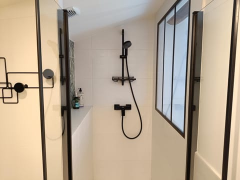 Loft des Voyageurs - Parking Inclus Apartment in Manosque