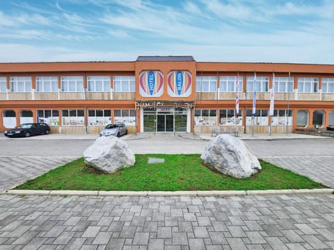 Facade/entrance, Parking