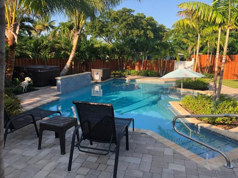 Swimming pool, Swimming pool