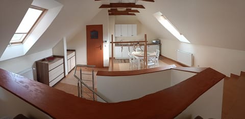 Kitchen or kitchenette, Dining area, minibar, pet friendly, stove