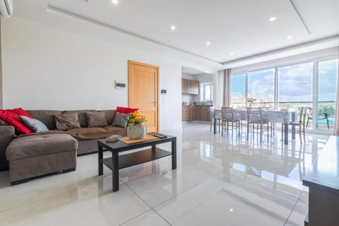 New Spacious Apartment 3 Bdr 2 Bth Balcony 7 Apartment in Saint Paul's Bay