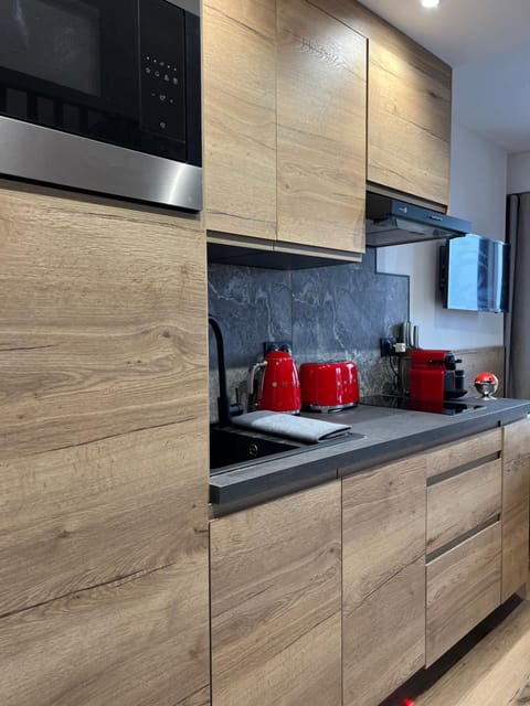 Kitchen or kitchenette, dishwasher, minibar, pet friendly, stove, toaster