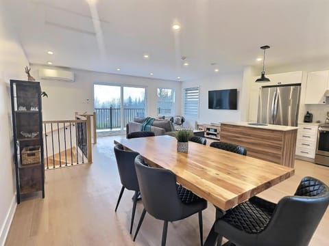 Patio, Living room, Dining area