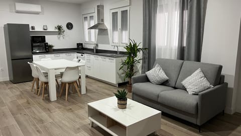 Kitchen or kitchenette, Living room