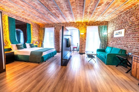 Living room, Bedroom