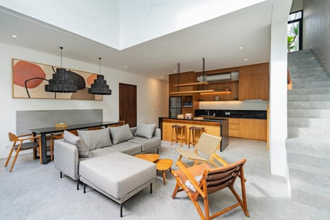 Kitchen or kitchenette, Living room, Dining area