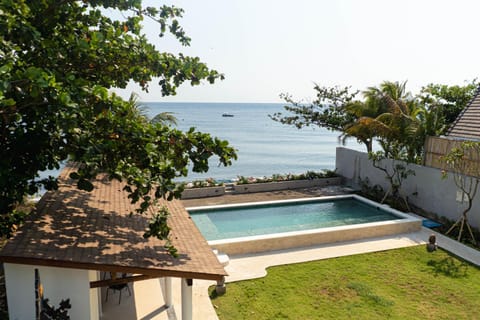 Day, Natural landscape, Garden, Beach, Garden view, Pool view, Sea view, Swimming pool