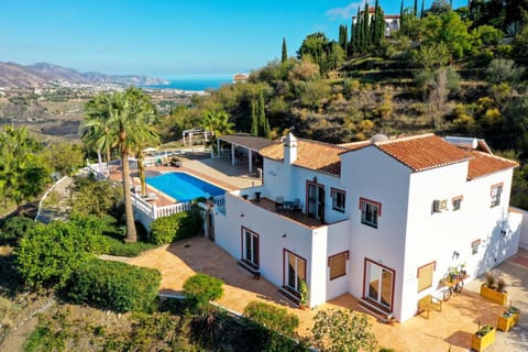 Property building, Day, Natural landscape, Bird's eye view, Mountain view, Pool view, Sea view, Swimming pool