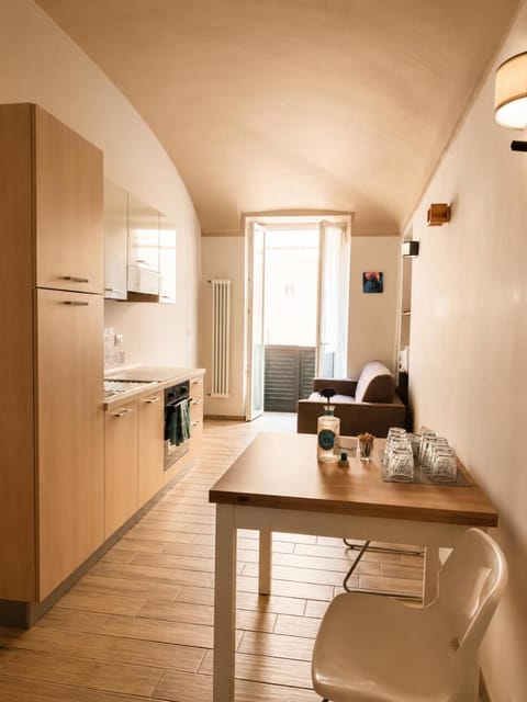 TV and multimedia, Living room, Seating area, towels, kitchen
