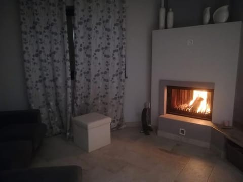 Luxury experience in Alba: Unesco hills' hearth Villa in Piedmont