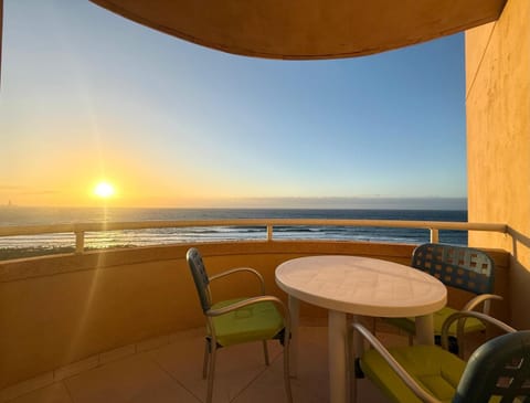 Natural landscape, Balcony/Terrace, Sea view