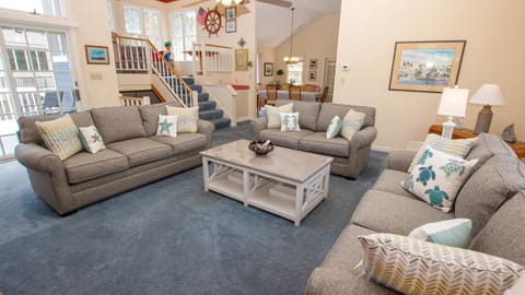 Oceanside, Close to Beach Access, Close to Shopping, Community Amenities, 717, Captains Quarters House in Corolla