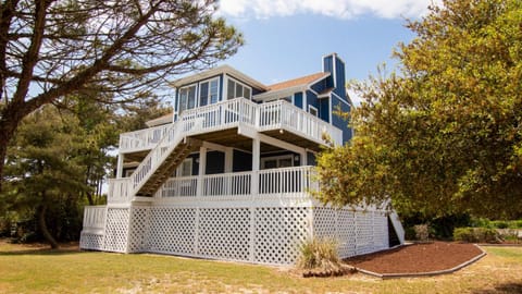 Oceanside, Close to Beach Access, Close to Shopping, Community Amenities, 717, Captains Quarters House in Corolla
