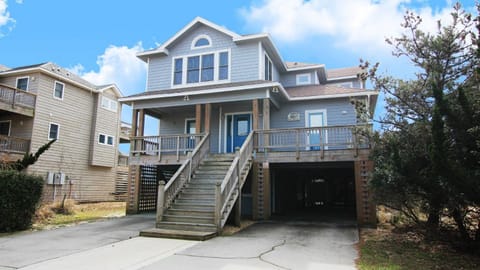Oceanside, Hot Tub, Close to beach, Community Pool, CP5, Easy Breezes House in Corolla