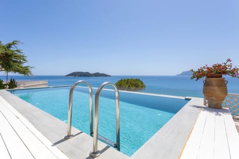 Day, Natural landscape, Pool view, Sea view, Swimming pool