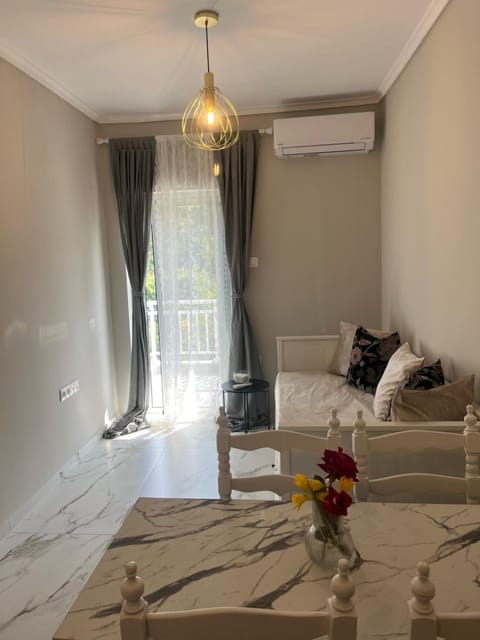 Living room, air conditioner