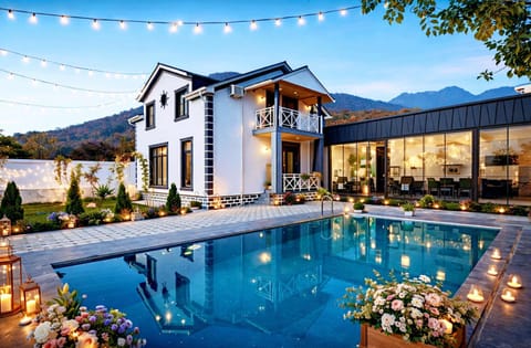 Property building, Patio, Spring, Day, Natural landscape, Mountain view, Pool view, Swimming pool, sunbed