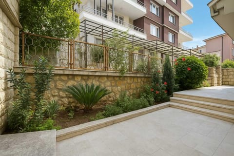 Patio, Garden view, Inner courtyard view