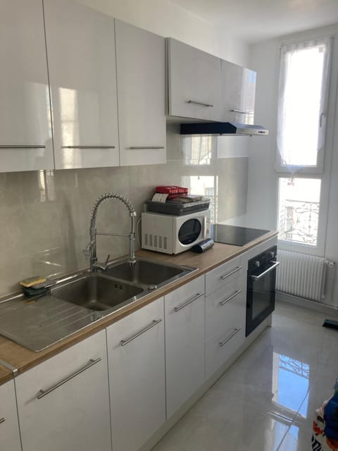 mon appartement en centre ville Apartment in Pantin