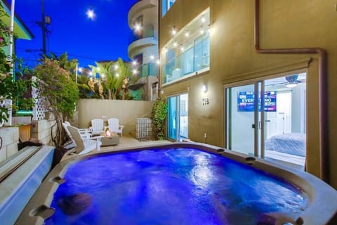 Sky High House in Mission Beach