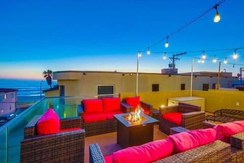 Sky High House in Mission Beach