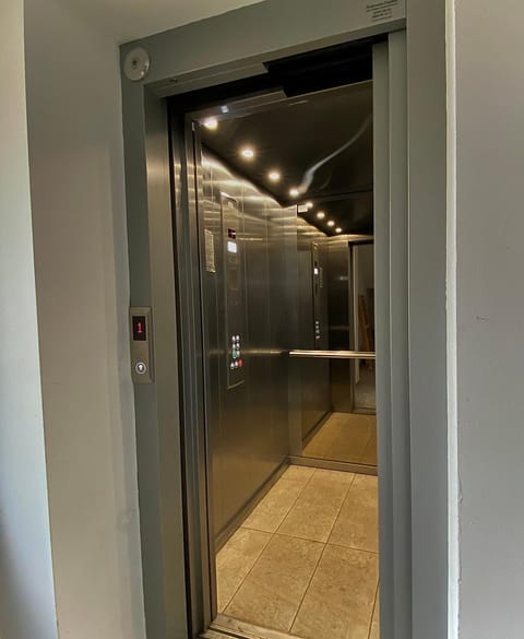 elevator