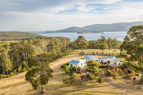 Nearby landmark, Natural landscape, Mountain view, Sea view