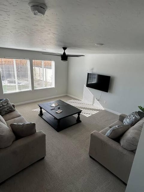 Countryside Classic House in Nampa