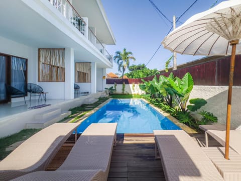 Garden, Swimming pool