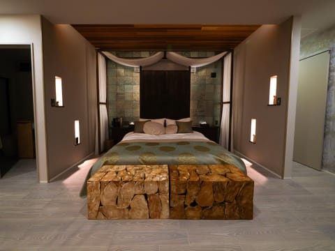 Bed, Bedroom