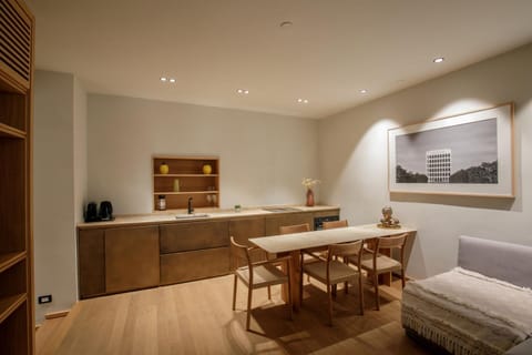 Lounge or bar, kitchen