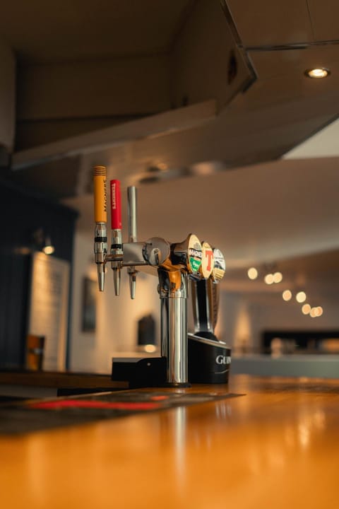 Lounge or bar, Alcoholic drinks, Non alcoholic drinks