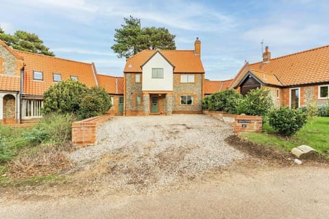 Astley House - Norfolk Cottage Agency House in Blakeney