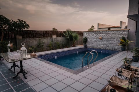 Pool view, Swimming pool