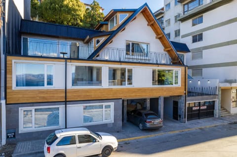 Property building, Street view, Parking