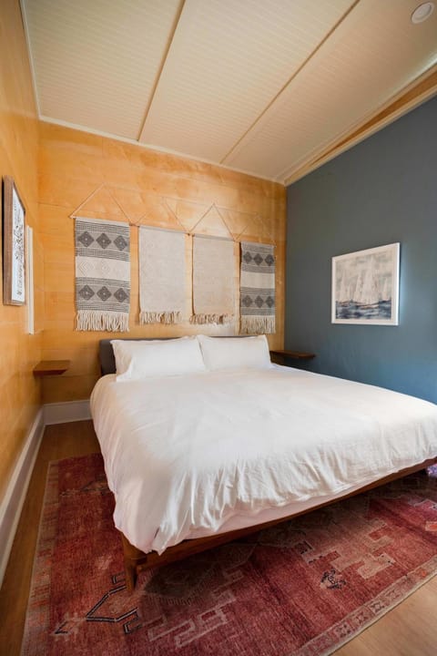 Downtown Fairhope Studio Apartment in Fairhope