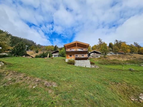 Property building, Natural landscape, Mountain view