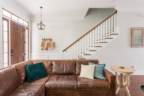 Facade/entrance, Living room